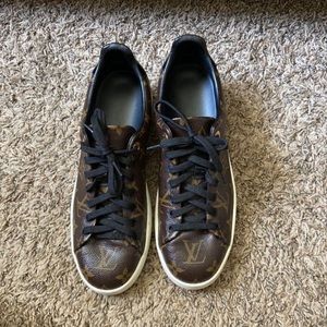 Louis Vuitton women sneakers